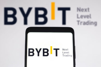 Bybit 카드, 아르헨티나에서 10,000 ARS 보너스 및 기타 보상과 함께 데뷔