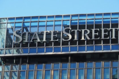 State Street는 토큰화된 채권 및 단기 금융 시장 펀드에 대해 작업합니다. Stablecoin 프로젝트에 대한 '현재 계획'은 없습니다.